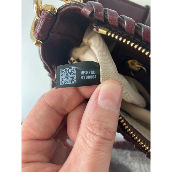 MICHAEL KORS, SMALL WINE SMOOTH LEATHER CROSSBODY BAG - Picture 9 of 15